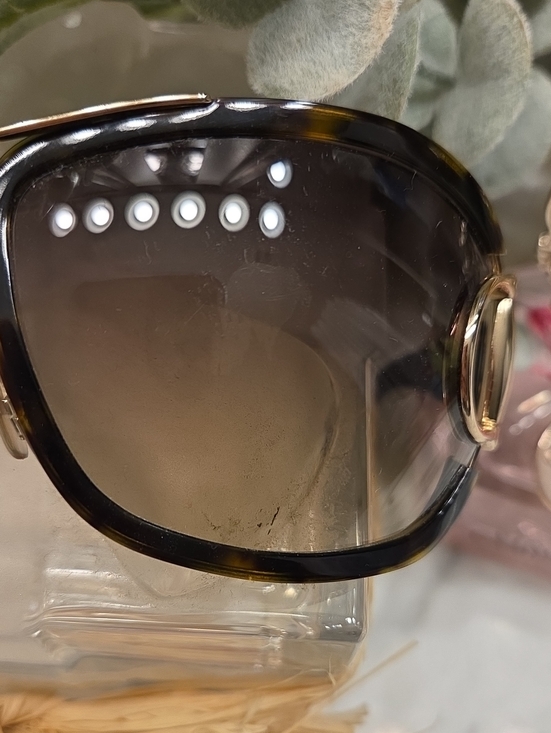 Authentic Gucci Gold-Accent Brown Gradient Women\'s Sunglasses main image 8